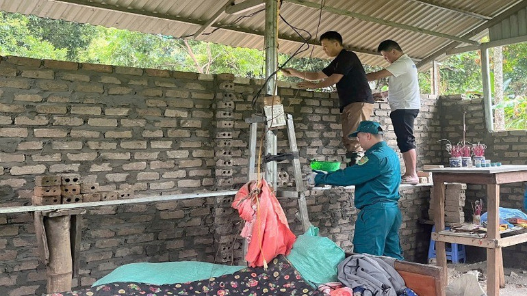 Xã Lê Lợi hoàn thành xóa nhà tạm sớm trước 1 tháng sớm với kế hoạch chung của huyện Nậm Nhùn. 9-5497.jpg