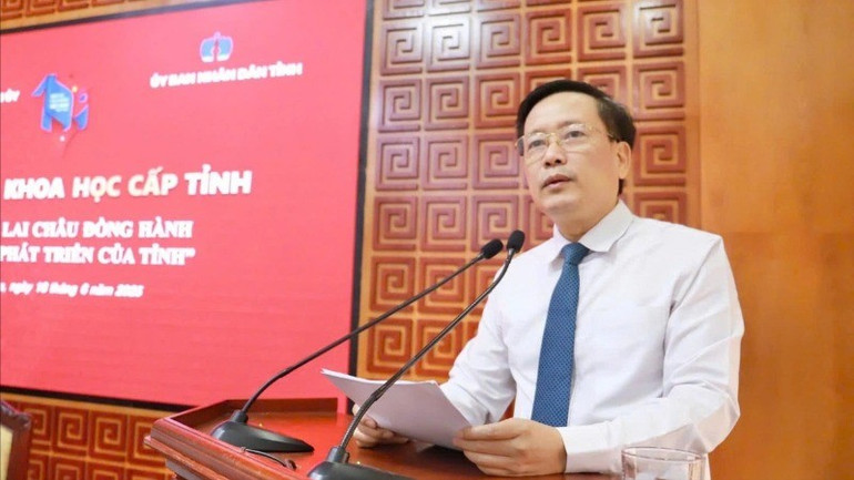 Trưởng Ban Tuyên giáo-Dân vận Lai Châu báo cáo đề dẫn hội thảo. z6717010065618-f6a457c70fecdfe01984a4714d1fcbe0-3176.jpg