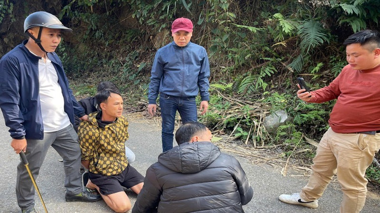 Công an xã Nậm Tăm bắt giữ đối tượng tàng trữ, mua bán trái phép chất ma túy. 3-6873.jpg