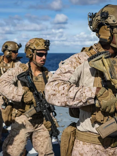 [Video] Thủy quân lục chiến Mỹ công bố hình ảnh tấn công “tàu ma túy” tại Caribe 