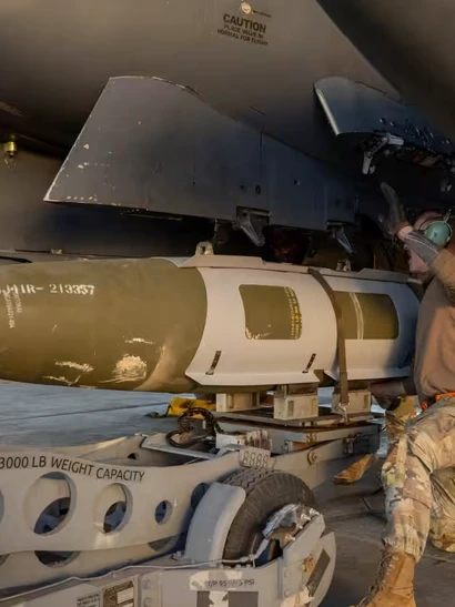 [Video] Mỹ mở chiến dịch không kích IS tại Syria, đáp trả vụ sát hại binh sỹ