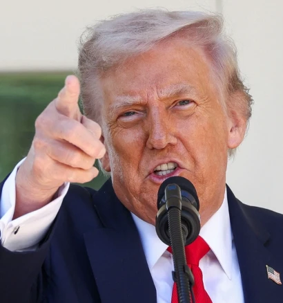 [Video] Tổng thống D. Trump cảnh báo tấn công băng đảng ma túy trên bộ tại Mexico