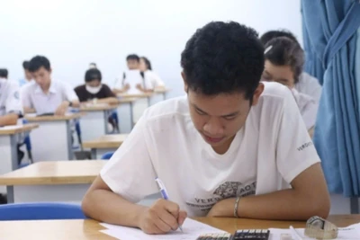 Thí sinh tham gia Kỳ thi đánh giá năng lực đợt 2. 