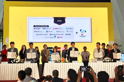Liên minh 13 trường đại học hỗ trợ khởi nghiệp tại Hàn Quốc ký kết hợp tác Trung tâm Khởi nghiệp sáng tạo Thành phố Hồ Chí Minh.