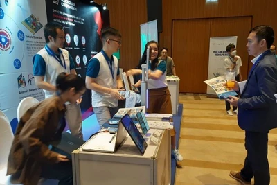 Các đơn vị trưng bày giải pháp chuyển đổi số tại Triển lãm và Hội nghị Tech4life được tổ chức tại Thành phố Hồ Chí Minh.