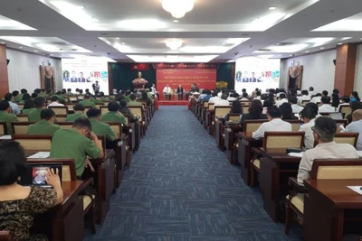 Quang cảnh Hội thảo khoa học cấp quốc gia với chủ đề “Định hướng nghiên cứu, giáo dục và bảo đảm, bảo vệ quyền con người trong kỷ nguyên mới của dân tộc Việt Nam”.