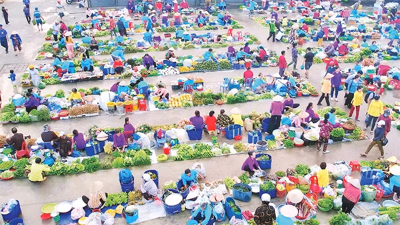 Chợ "chồm hổm" nhìn từ trên cao.