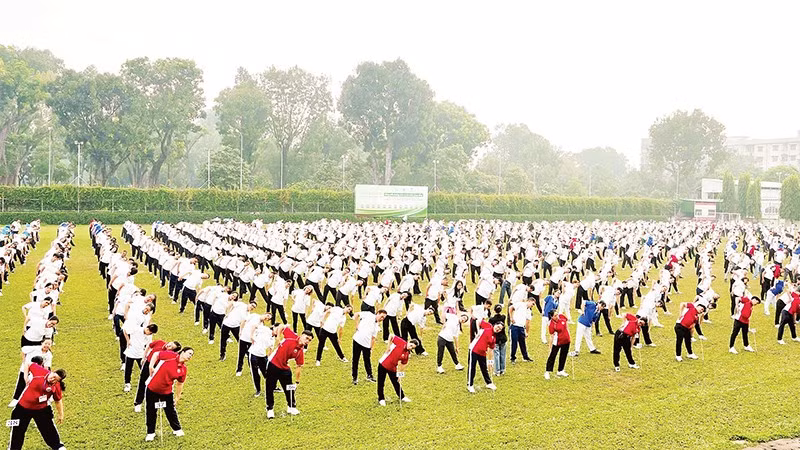 Chương trình “Đồng diễn dưỡng sinh vì sức khỏe cộng đồng” tại Thành phố Hồ Chí Minh.