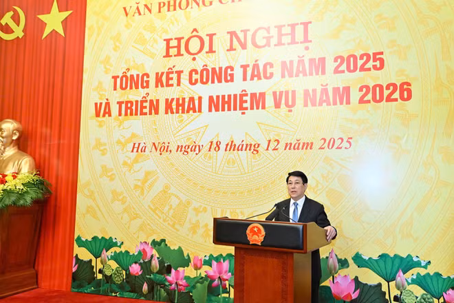 Chủ tịch nước Lương Cường phát biểu tại Hội nghị tổng kết công tác năm 2025 của Văn phòng Chủ tịch nước.