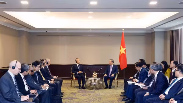 Tổng Bí thư, Chủ tịch nước Tô Lâm tiếp Chủ tịch Ngân hàng Phát triển châu Á (ADB), ông Masato Kanda. (Ảnh: nhandan.vn)