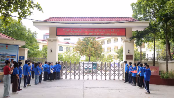 Một điểm thi trong kỳ thi vào lớp 10 tại thành phố Hà Nội.