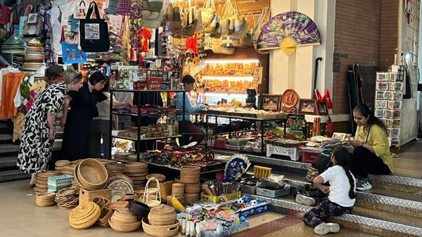 Hàng hóa dịp Tết Nguyên đán ổn định. (Ảnh minh họa)