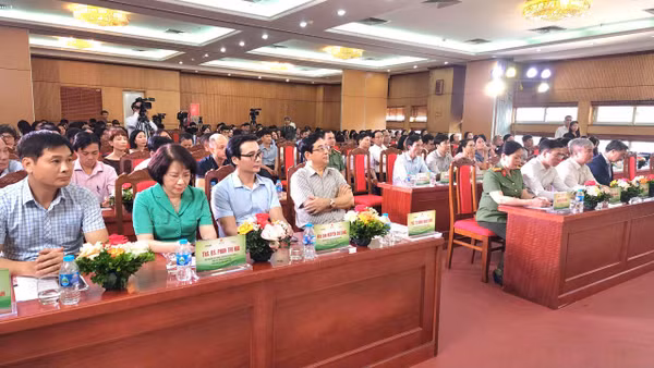 Quang cảnh Lễ phát động.