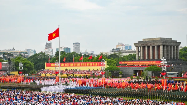 Việt Nam mở rộng cánh cửa hội nhập kinh tế quốc tế. (Ảnh: THẾ ĐẠI)