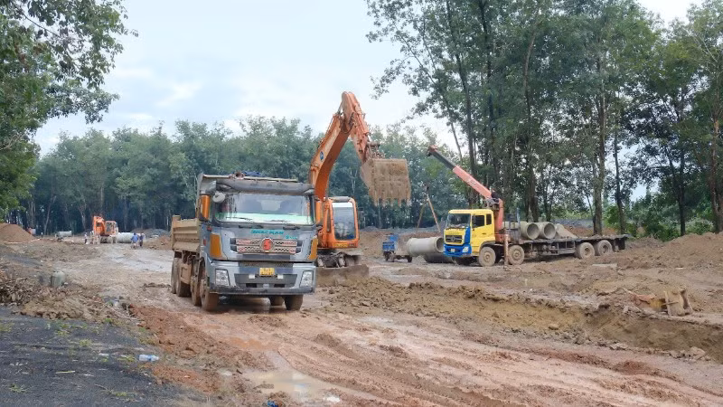 Thi công khu tái định cư cho dự án đường cao tốc Gia Nghĩa-Chơn Thành.