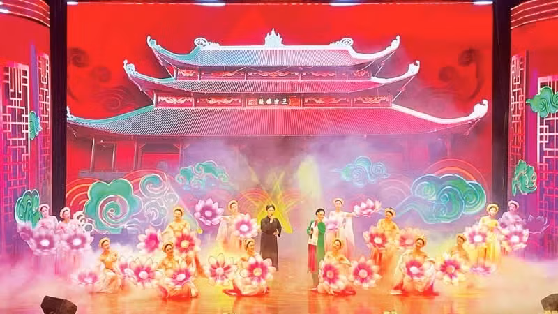 Chương trình chào mừng Ngày Sân khấu Việt Nam (12/8 âm lịch) và tôn vinh văn nghệ sĩ tiêu biểu giai đoạn 1975-2025.