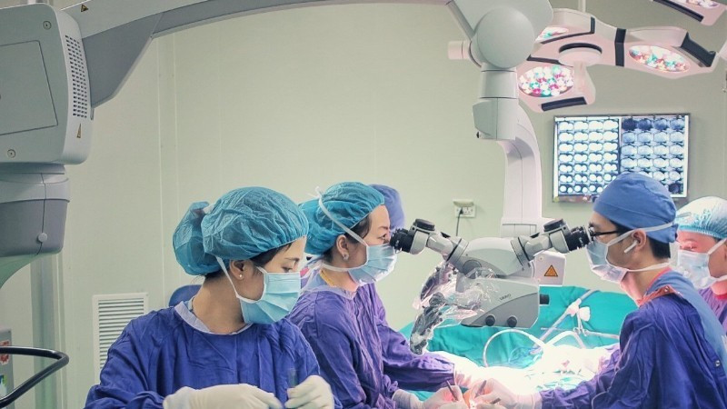 Can thiệp phẫu thuật cho người bệnh.