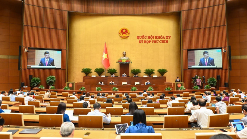 Quốc hội thảo luận tại Hội trường chiều 19/5.