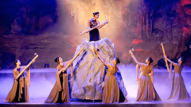 Một tiết mục trong chương trình thực cảnh “Đi tìm dấu ngọc” tại Quảng Ninh. (Ảnh Ban Tổ chức)