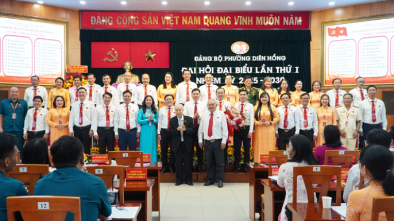 Đảng bộ phường Diên Hồng đã tổ chức thành công Đại hội đại biểu lần thứ I và đề ra nhiều mục tiêu, chương trình, giải pháp cho nhiệm kỳ mới, trong đó chuyển đổi số là một trong những chương trình mang tính đột phá. 
