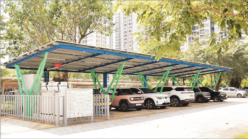 Trạm sạc xe điện thông minh được triển khai tại Trường đại học VinUni.