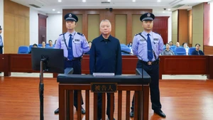 [Video] Trung Quốc tử hình treo cựu quan chức tham nhũng 17 tỉ USD