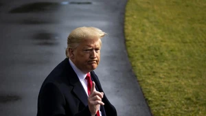 [Video] Tổng thống Trump kêu gọi Iran sơ tán thủ đô khẩn cấp