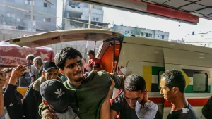 [Video] Israel tấn công gần điểm cứu trợ Gaza, nhiều dân thường thiệt mạng