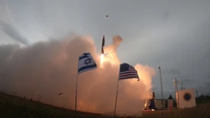 [Video] Kho tên lửa đánh chặn Arrow của Israel có nguy cơ cạn kiệt