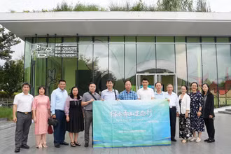 Đoàn chuyên gia, học giả hai nước Việt-Trung khảo sát tại huyện An Cát, thành phố Hồ Châu, tỉnh Chiết Giang, Trung Quốc.