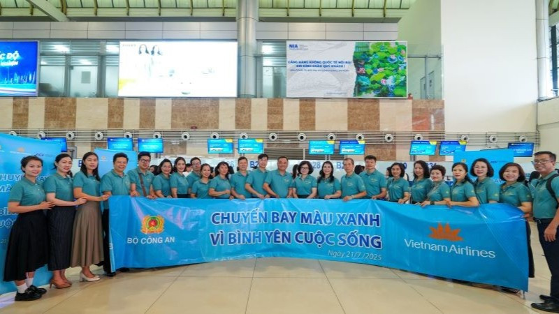 "Chuyến bay màu xanh-Vì bình yên cuộc sống" được tổ chức nhằm lan tỏa tinh thần tri ân và sẻ chia.