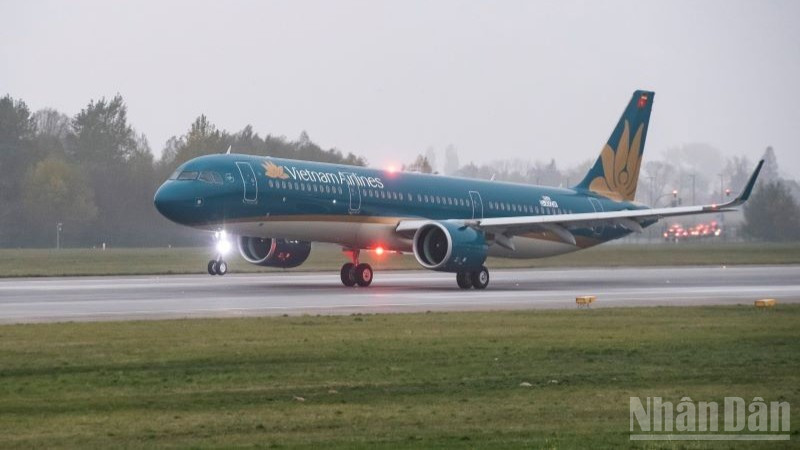 Vietnam Airlines điều chỉnh kế hoạch khai thác nhiều chuyến bay do ảnh hưởng bão số 11 (Matmo).