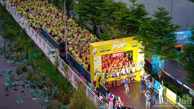 Giải chạy thường niên “Run For Love 2025” đã thu hút gần 2.000 vận động viên tham gia.