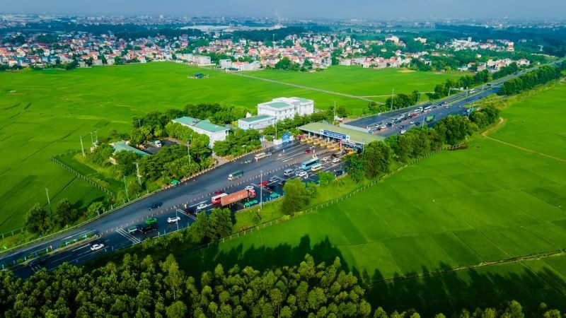 Theo quy định tại Nghị định 119/2024/NĐ-CP, từ ngày 1/10 tới, phương tiện sử dụng làn thu phí điện tử không dừng (ETC) bắt buộc phải sử dụng tài khoản giao thông đã định danh.