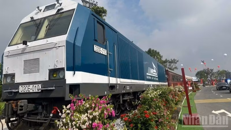 Tổng công ty Đường sắt Việt Nam tham gia triển lãm tại Phân khu ngoài trời.