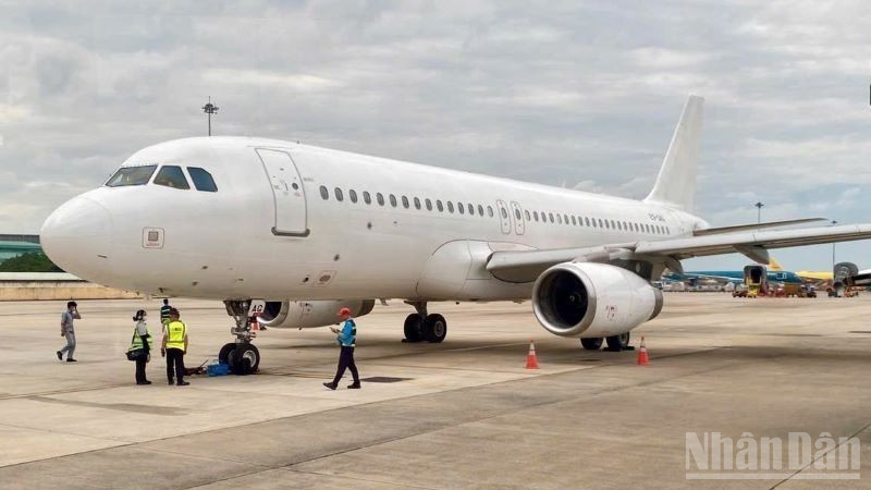 Vietnam Airlines tiếp nhận và đưa vào khai thác 2 tàu bay Airbus A320 theo hình thức thuê ướt để phục vụ cao điểm hè 2025.