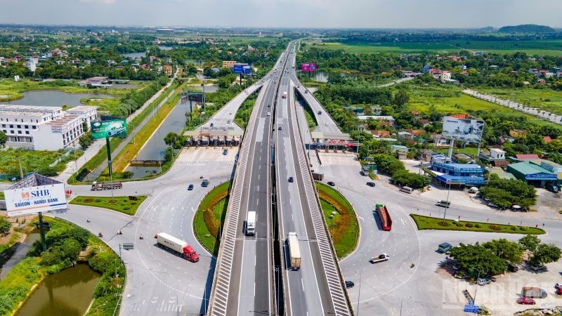 Từ ngày 26/7 tới, VEC sẽ điều chỉnh tạm thời phương án tổ chức giao thông đoạn Km225+900-Km227+500 đường cao tốc Cầu Giẽ-Ninh Bình.