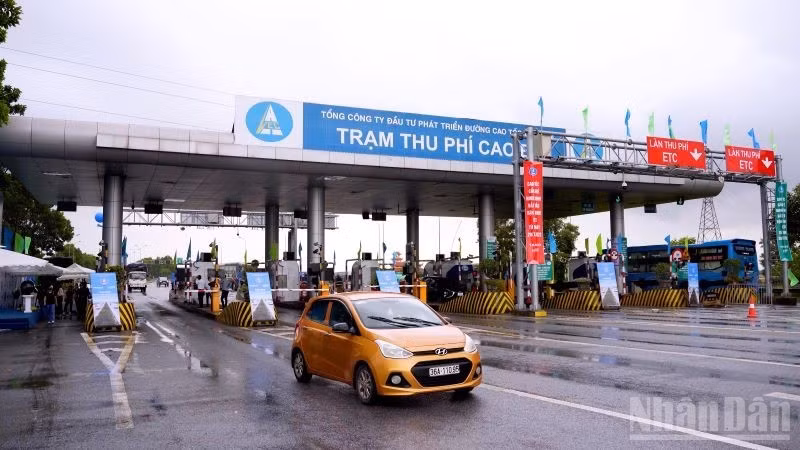 Quy định bắt buộc định danh tài khoản giao thông giúp tạo hành lang pháp lý an toàn, minh bạch hóa dòng tiền, bảo vệ người dân trước các rủi ro tài chính.