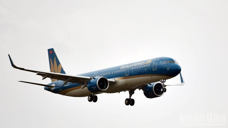 Vietnam Airlines Group khuyến cáo hành khách chủ động theo dõi lịch trình bay trong dịp cận Tết Nguyên đán do ảnh hưởng của sương mù tại một số sân bay miền bắc và Bắc Trung Bộ.