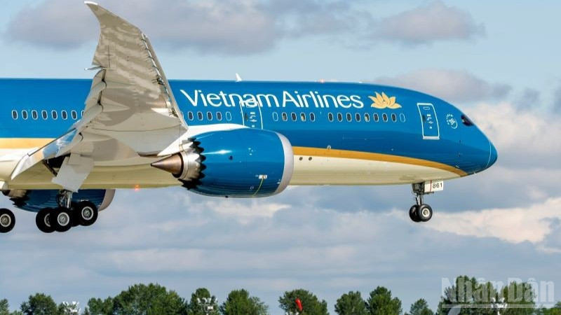 Vietnam Airlines sở hữu đội máy bay thân rộng hiện đại, mạng bay quốc tế mở rộng nhất từ trước tới nay.