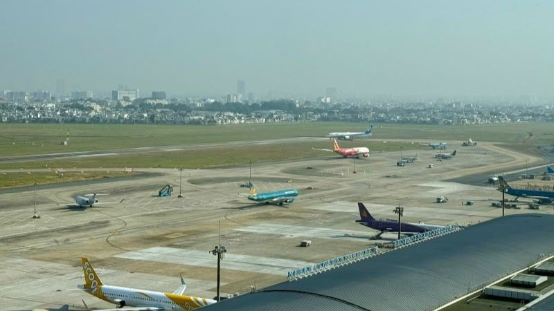 Trong dịp Tết, sản lượng bay tại Cảng Hàng không quốc tế Tân Sơn Nhất dự báo cao nhất đạt 1.075 chuyến, cho thấy áp lực điều hành bay ở mức rất cao.