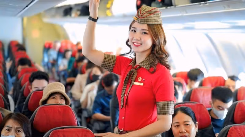 Vietjet dành tặng hành khách hàng nghìn vé bay khắp Việt Nam và quốc tế giảm đến 99% (chưa bao gồm thuế, phí) cùng ưu đãi tặng thêm 20 kg hành lý ký gửi.