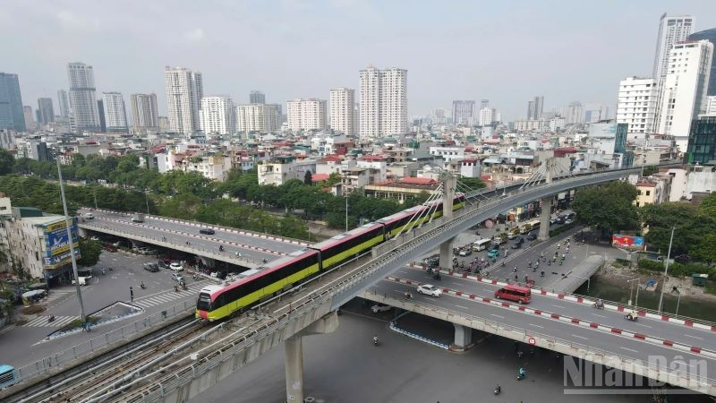 Hà Nội Metro chính thức áp dụng 100% hệ thống cổng soát vé định danh, xác thực điện tử và nhận diện sinh trắc học trên tuyến đường sắt đô thị 3.1 Nhổn-Ga Hà Nội.