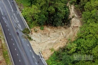 Khu vực xảy ra sạt trượt trên đèo Prenn.