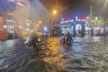 Ngập cục bộ tại tuyến đường Trần Cao Vân (Đà Nẵng) sau trận mưa lớn.
