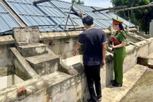 Làm rõ vụ bao bì nước mắm bị vứt bỏ ghi nơi sản xuất tại Thanh Hóa.