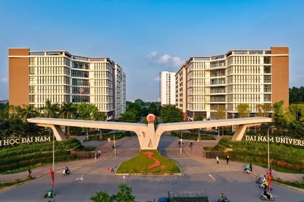 Trải qua gần 2 thập kỷ phát triển, Trường đại học Đại Nam là điểm đến tin cậy của hơn 45.000 sinh viên, học viên.