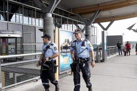 Cảnh sát Na Uy. (Nguồn: WSJ)