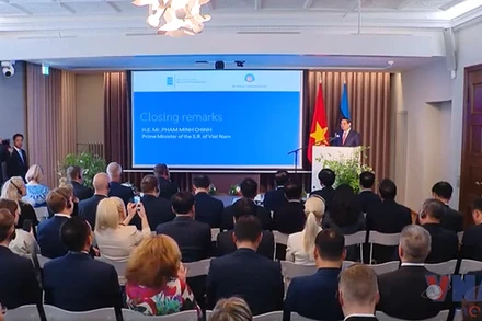 Chiều 6/6 (theo giờ địa phương), tại thủ đô Tallinn, Thủ tướng Phạm Minh Chính dự Tọa đàm doanh nghiệp Việt Nam-Estonia.