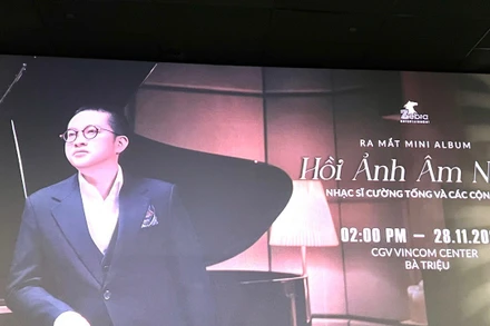 Lễ công bố mini album "Hồi ảnh âm nhạc" của nhạc sĩ Cường Tống thu hút đông văn nghệ sĩ tham dự.